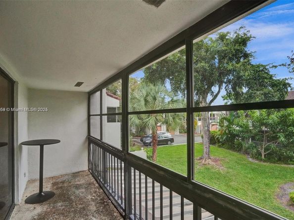6483 Racquet Club Dr 22, Lauderhill FL 33319
