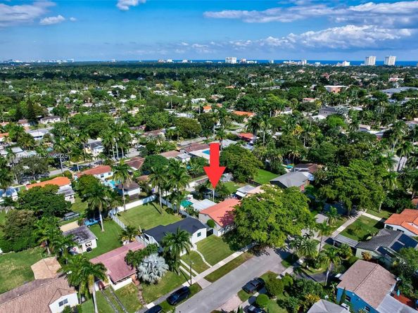 1527 Mayo St, Hollywood FL 33020