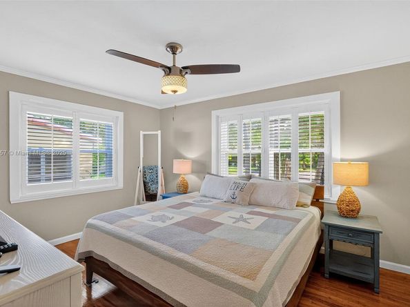 1527 Mayo St, Hollywood FL 33020