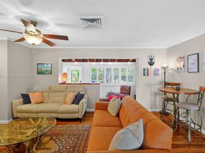 1527 Mayo St, Hollywood FL 33020