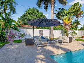 1527 Mayo St, Hollywood FL 33020