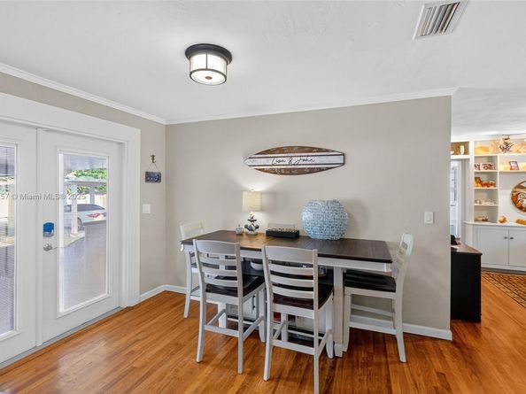 1527 Mayo St, Hollywood FL 33020