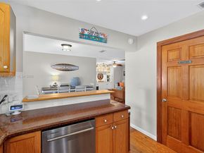 1527 Mayo St, Hollywood FL 33020