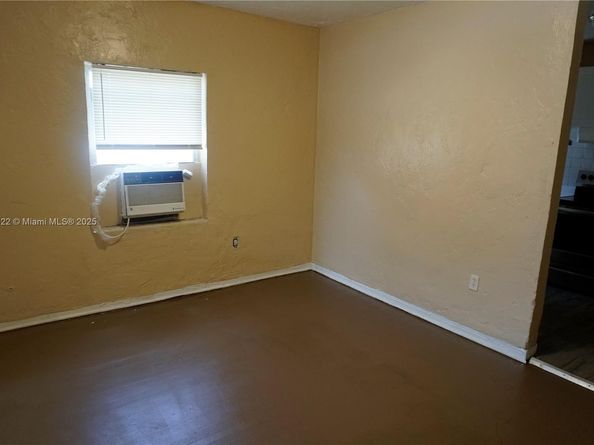 1746 NW 47th Ter, Miami FL 33142