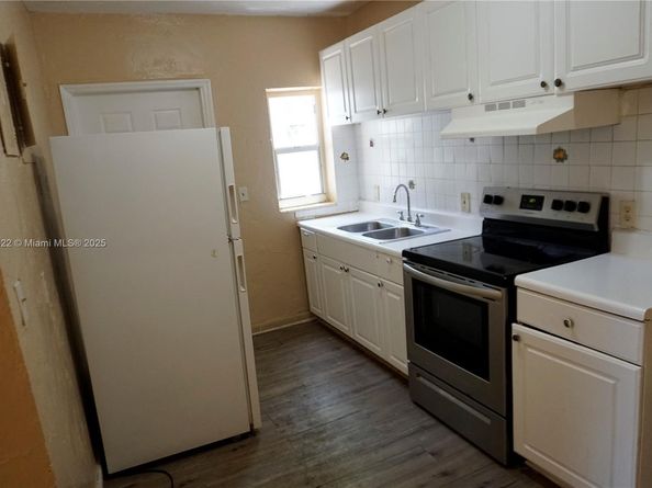 1746 NW 47th Ter, Miami FL 33142