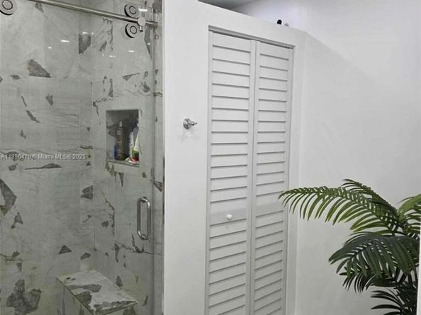 10834 NW 156 Te, Miami FL 33157