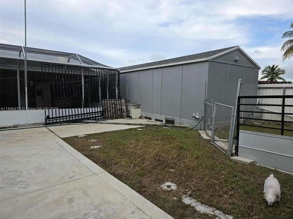 10834 NW 156 Te, Miami FL 33157