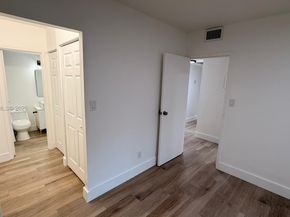 5845 Washington St 65, Hollywood FL 33023