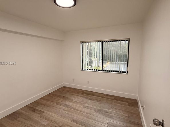 5845 Washington St 65, Hollywood FL 33023