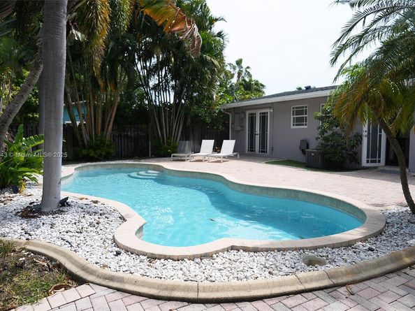 1401 NE 14th Ct, Fort Lauderdale FL 33304