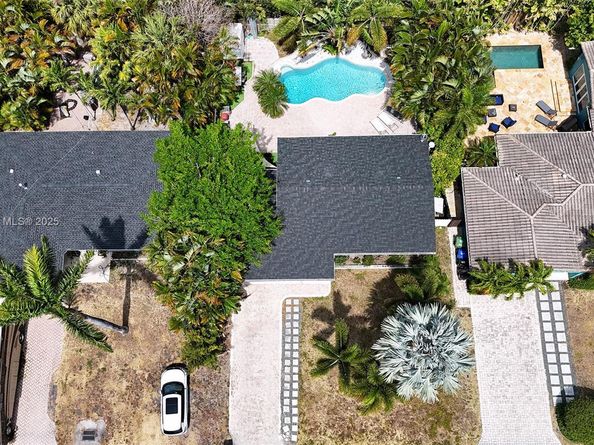 1401 NE 14th Ct, Fort Lauderdale FL 33304