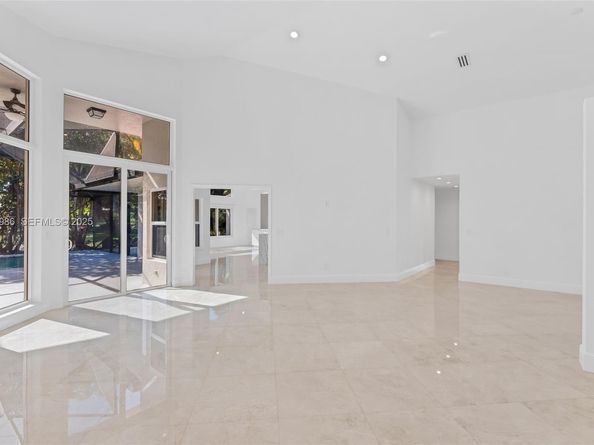 1003 Trailmore Ln, Weston FL 33326