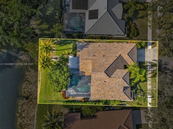 1003 Trailmore Ln, Weston FL 33326