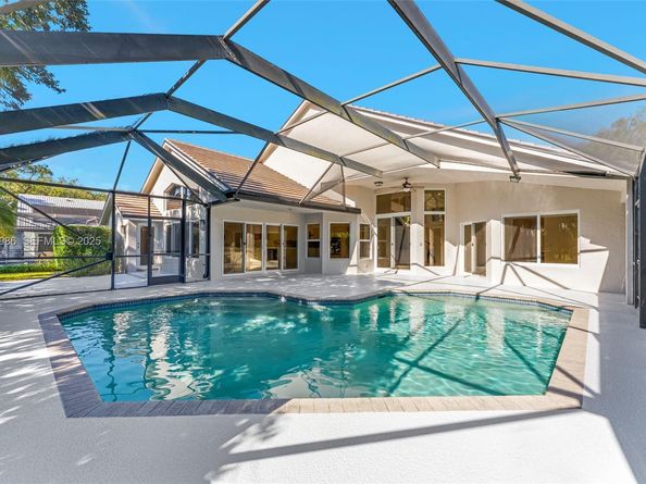 1003 Trailmore Ln, Weston FL 33326