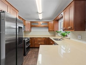 13520 SW 97th St, Miami FL 33186