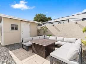 13520 SW 97th St, Miami FL 33186