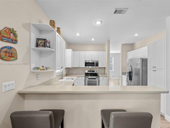 4401 NW 41st Pl, Coconut Creek FL 33073