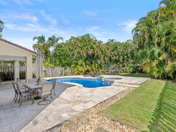 4401 NW 41st Pl, Coconut Creek FL 33073
