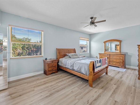 4401 NW 41st Pl, Coconut Creek FL 33073