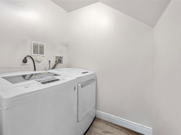 4401 NW 41st Pl, Coconut Creek FL 33073
