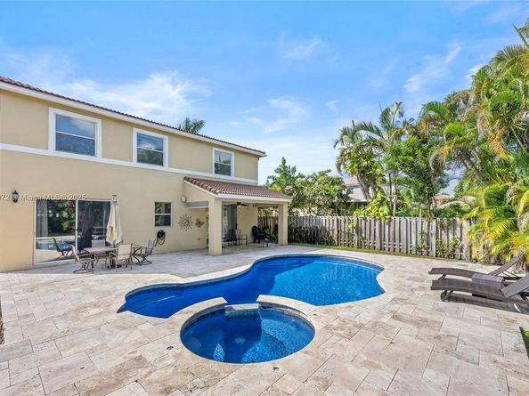 4401 NW 41st Pl, Coconut Creek FL 33073
