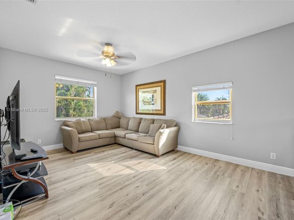 4401 NW 41st Pl, Coconut Creek FL 33073