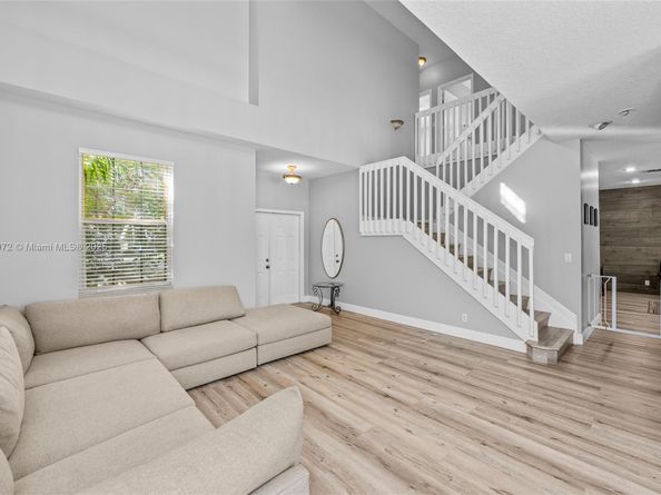 4401 NW 41st Pl, Coconut Creek FL 33073