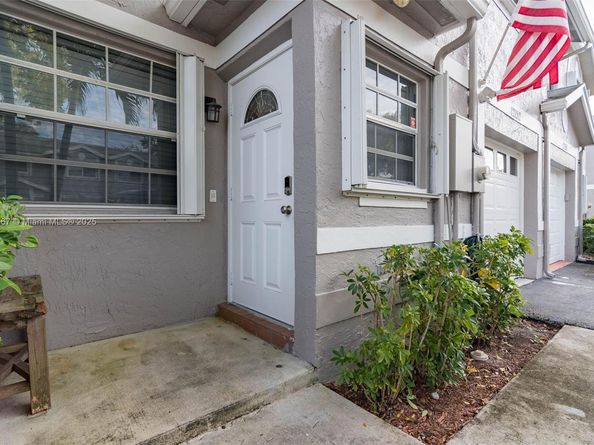 12152 SW 49th Ct, Cooper City FL 33330