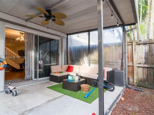 12152 SW 49th Ct, Cooper City FL 33330