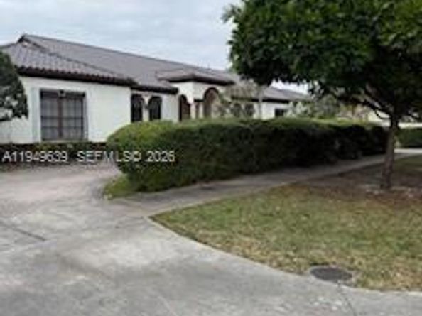 10060 SW 122nd Ave, Miami FL 33186