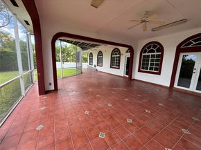 8455 NW 169th Ter, Miami Lakes FL 33016