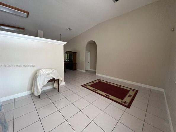 8455 NW 169th Ter, Miami Lakes FL 33016