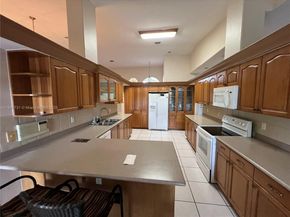 8455 NW 169th Ter, Miami Lakes FL 33016