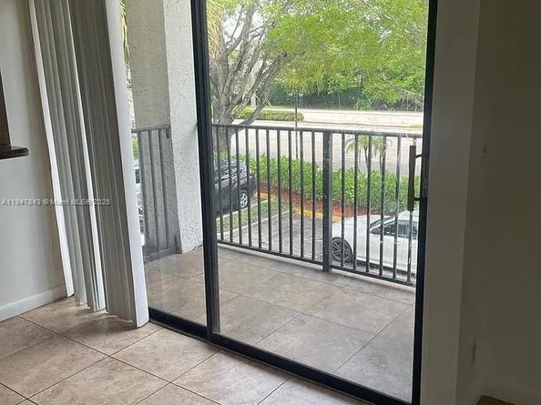 11156 W Sample Rd 56, Coral Springs FL 33065