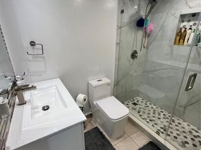 5580 W 26th Ct 204, Hialeah FL 33016