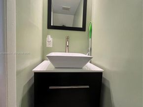 5580 W 26th Ct 204, Hialeah FL 33016