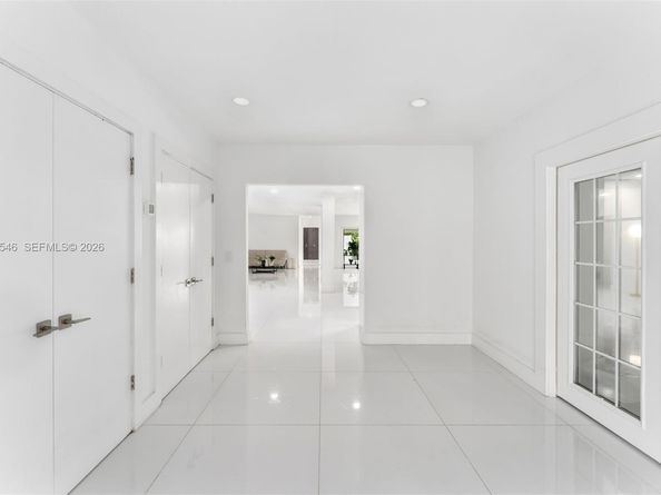 400 SW 24th Rd, Miami FL 33129