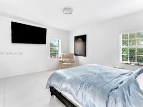 400 SW 24th Rd, Miami FL 33129