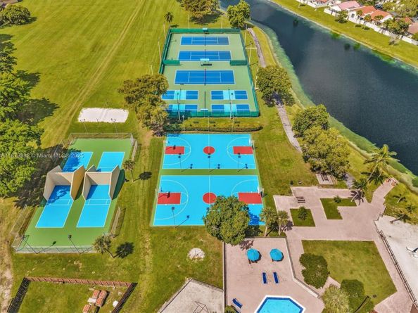 13666 SW 116th Ln, Miami FL 33186
