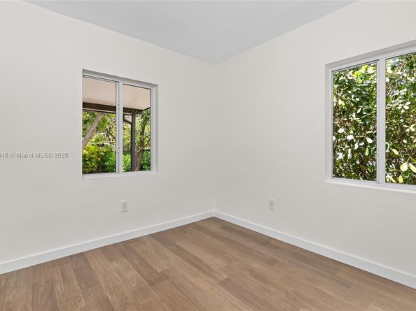 266 NW 42nd St, Miami FL 33127