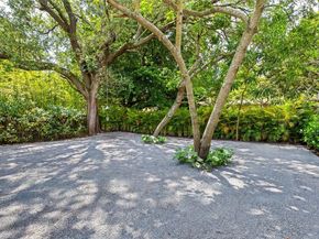 266 NW 42nd St, Miami FL 33127