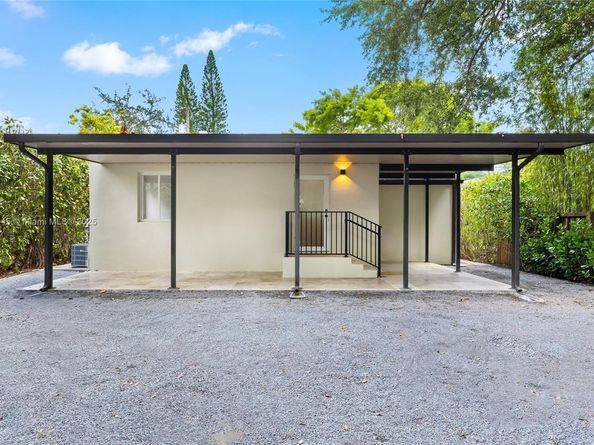 266 NW 42nd St, Miami FL 33127