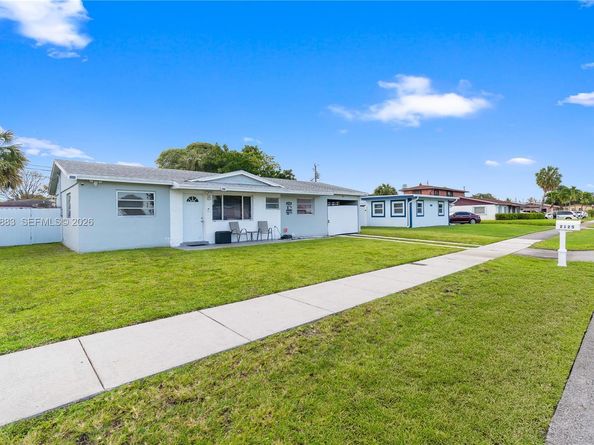 2125 NW 27th Ln, Fort Lauderdale FL 33311