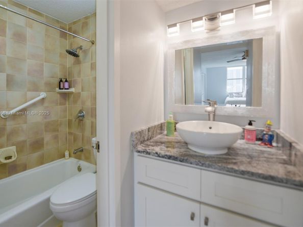 17800 Atlantic Blvd PH9, Sunny Isles Beach FL 33160