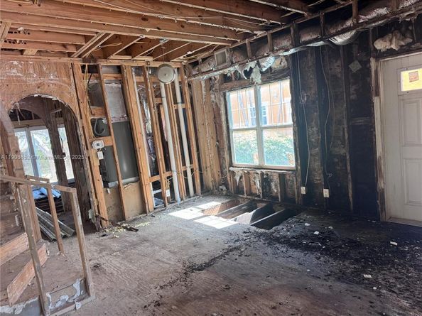 634 NW 2nd Ave, Fort Lauderdale FL 33311