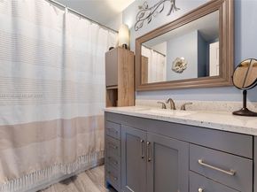 2020 De Soto Dr, Miramar FL 33023