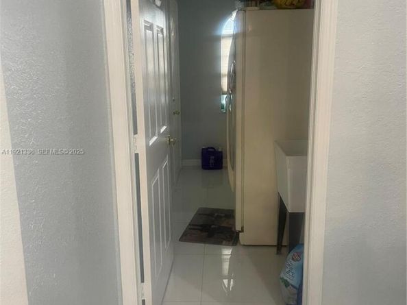 Undisclosed Address #A11921336, Pembroke Pines FL 33025