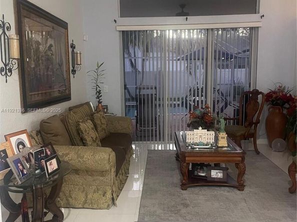 Undisclosed Address #A11921336, Pembroke Pines FL 33025