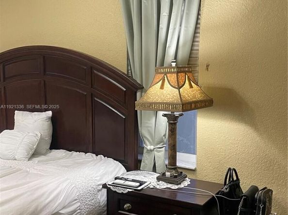 Undisclosed Address #A11921336, Pembroke Pines FL 33025