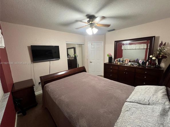 Undisclosed Address #A11921336, Pembroke Pines FL 33025